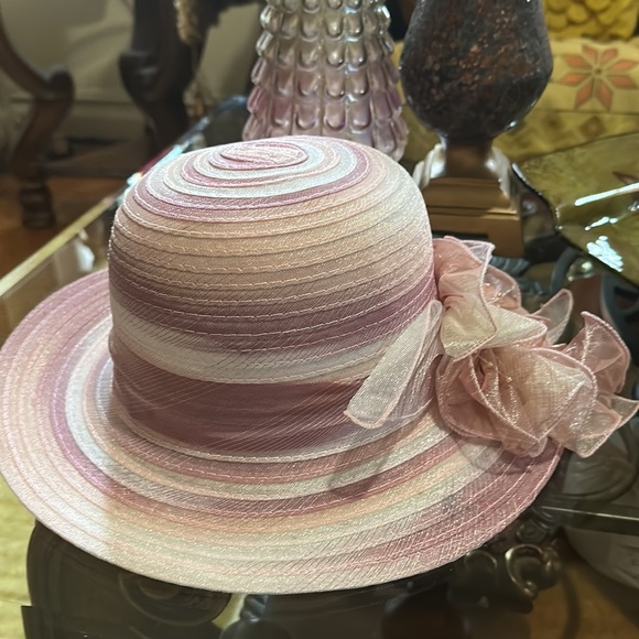 New Rim hat - Picture 2 of 4